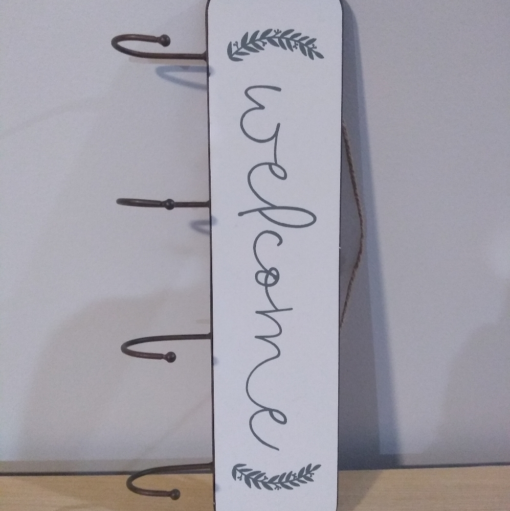 Welcome sign hook wall art 16" long